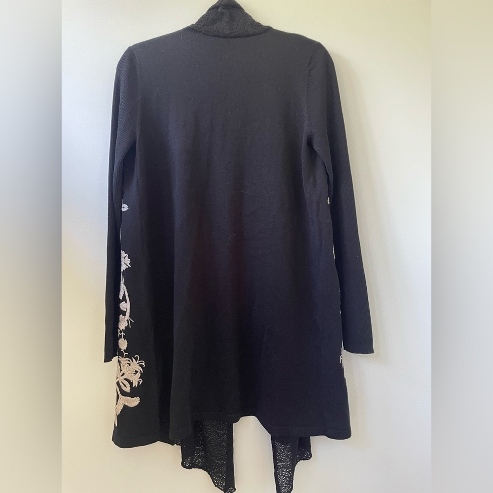 Long Wool Cardigan with Floral Embroidery and Pointelle Lace - Picture 3 of 6